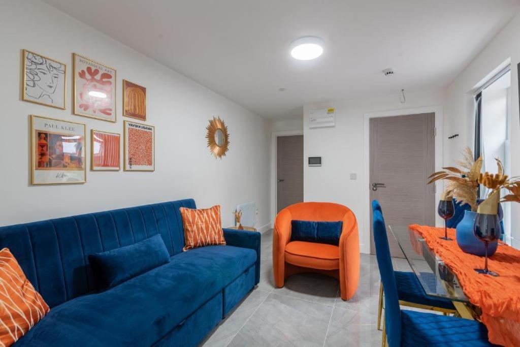 Luxurious Apartments - In Кардиф Екстериор снимка