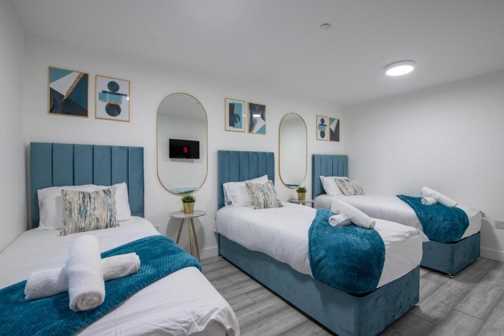 Luxurious Apartments - In Кардиф Екстериор снимка